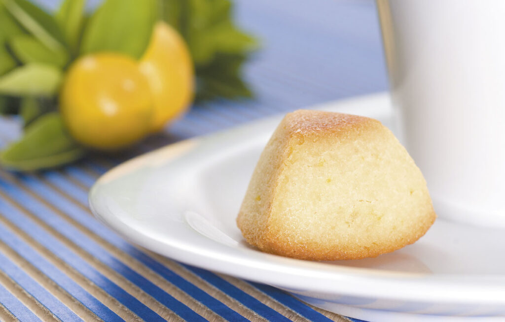 Petit OrangeMini-Mandelgebäck aus Marzipan mit Orange - Lubeca